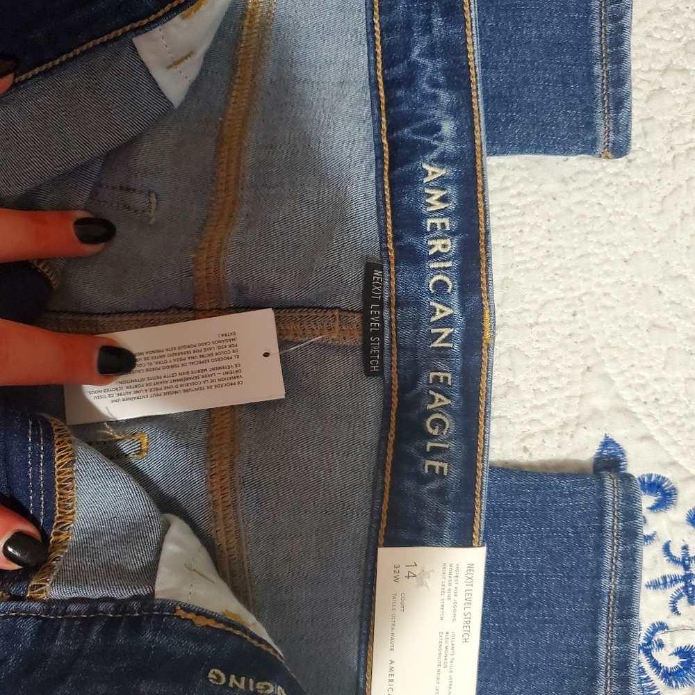 Women's American eagle jeans